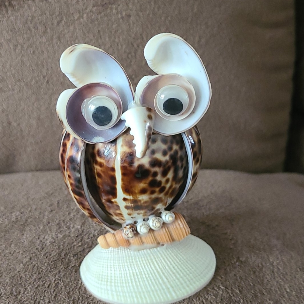 Vintage See Shell Owl